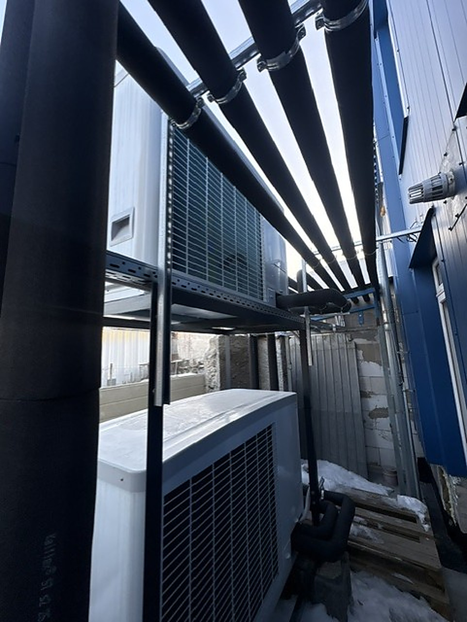 Realizácia FORTIS DK Košice – kaskáda tepelných čerpadiel STIEBEL ELTRON, fotografia 6